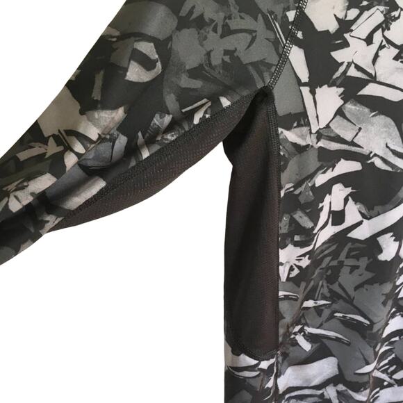 RUSSELL Dri Power Stretchy Camouflage Activewear Shirt in Gray & Black SZ S - Picture 4 of 9